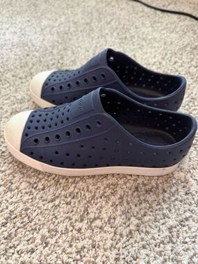 Native shoes kid size 1